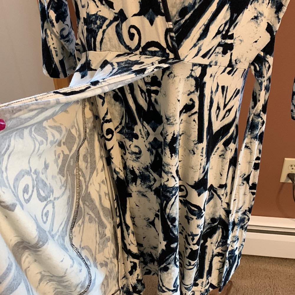 Cynthia Rowley wrap front belted print twirl Dress - Picture 6 of 14
